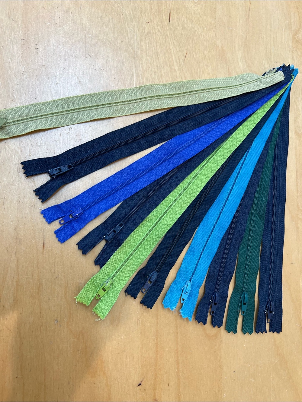 Assorted 10 Zippers Strips in Blue, Green, Navy size 9”&10”